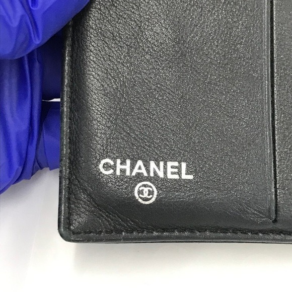 CHANEL Tri-fold wallet caviar leather - Picture 7 of 16